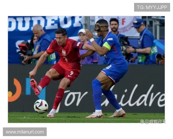 米兰体育真人版带你体验米兰足球场上的激烈对决与精彩瞬间